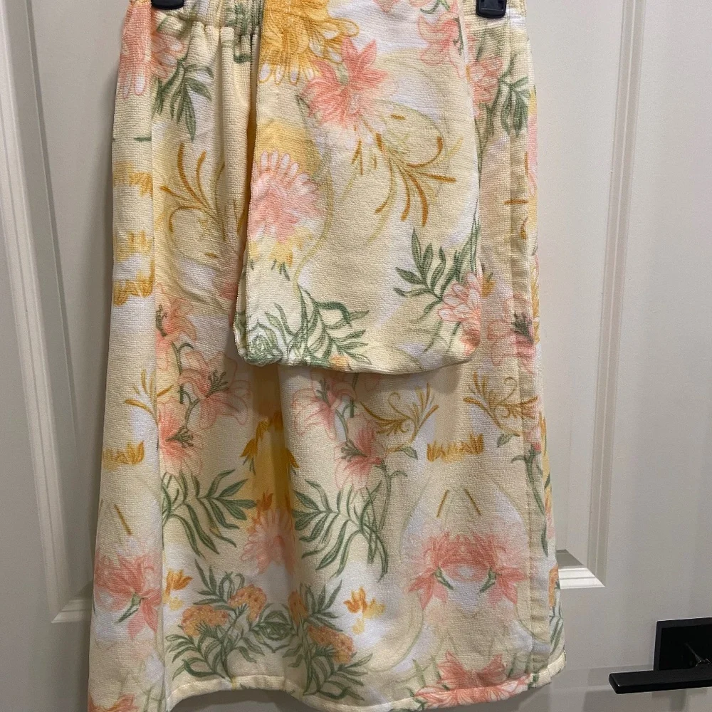 Francesca's Bath Wrap & Turban Set NW/OT - Picture 1 of 2